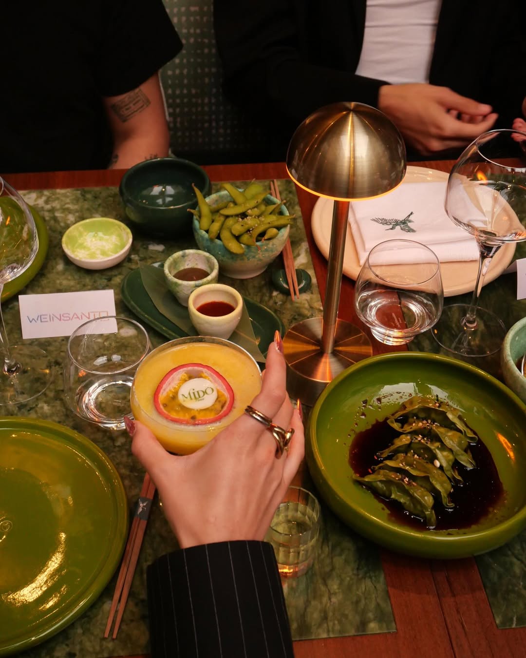 D&icirc;ner influence Weinsanto 2