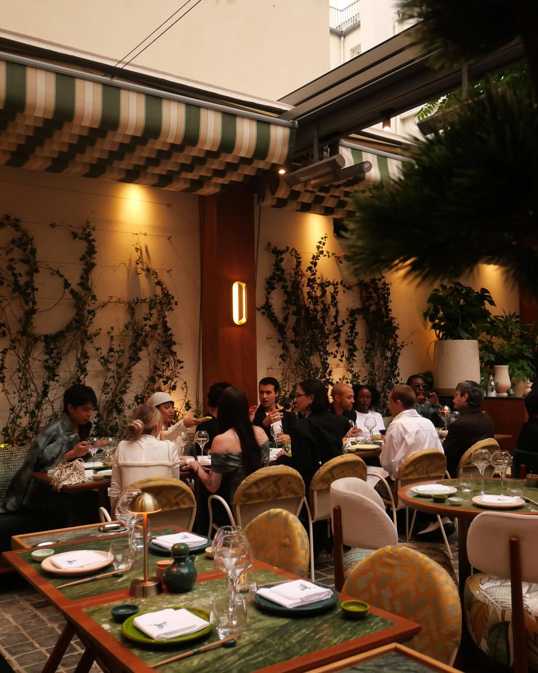 D&icirc;ner influence Weinsanto 7